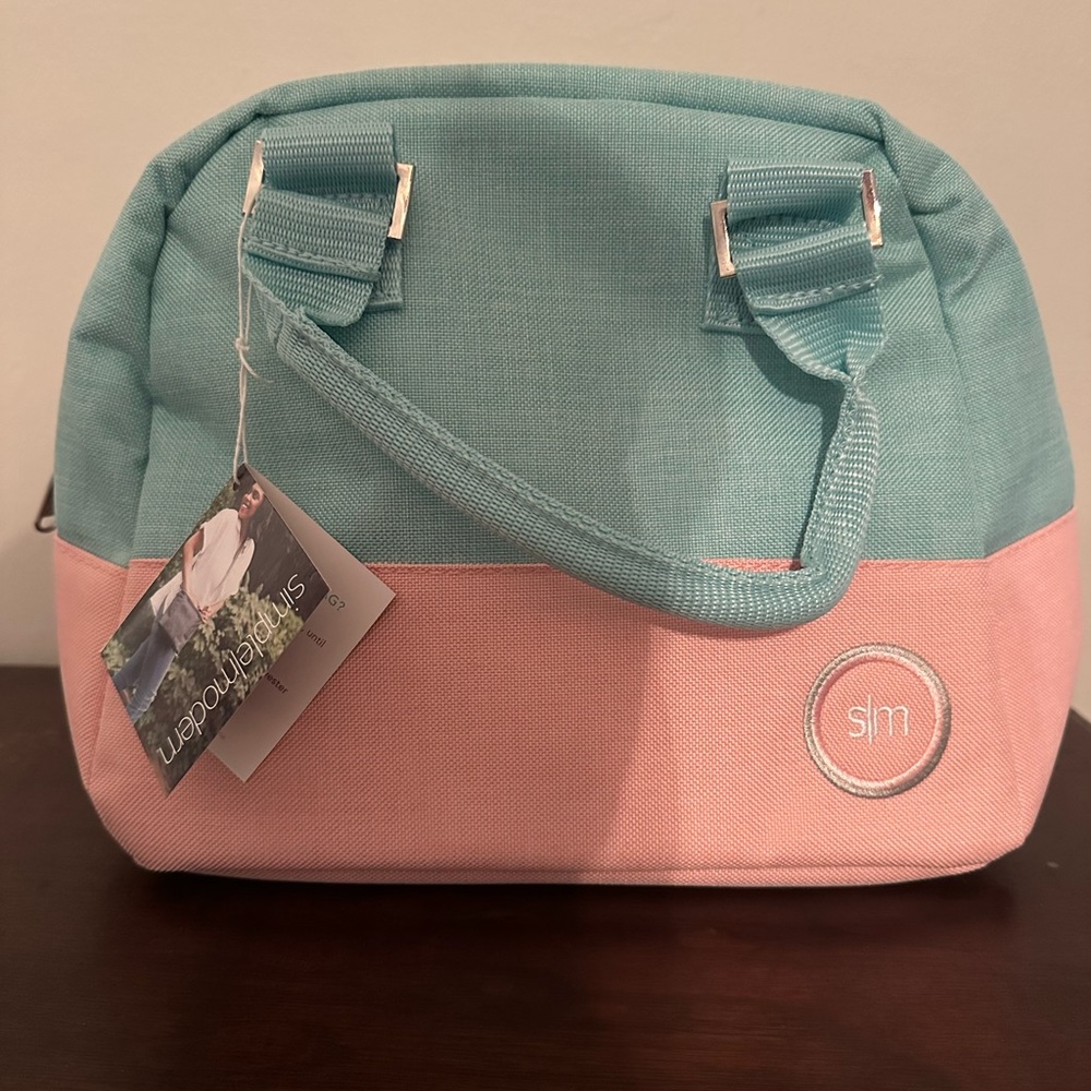 NWT Simple Modern Insulated Bag